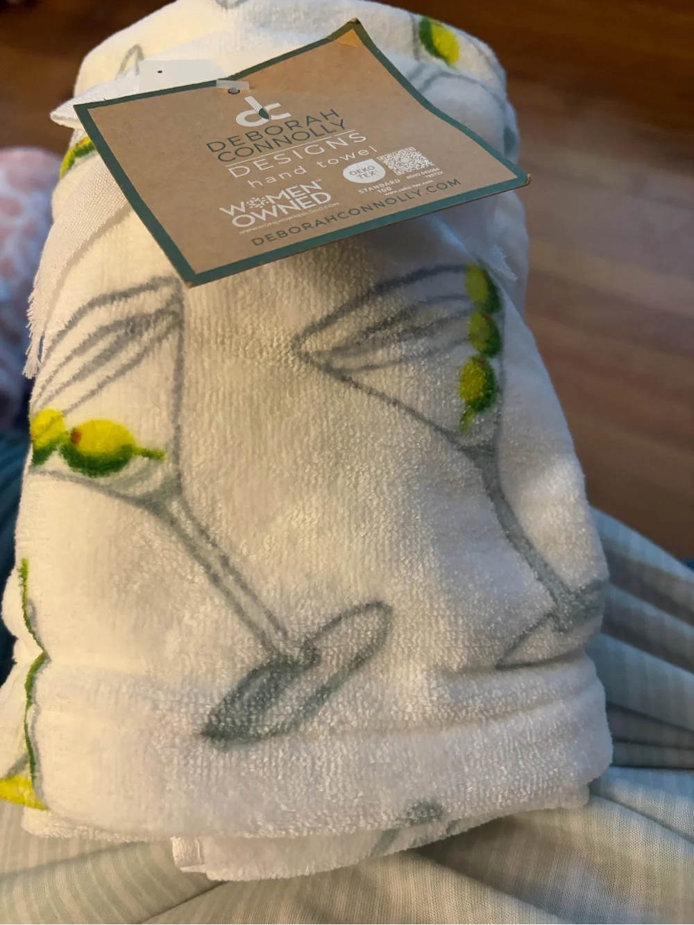 NWT pair of Deborah Connolly Designs martini with olives print hand towels